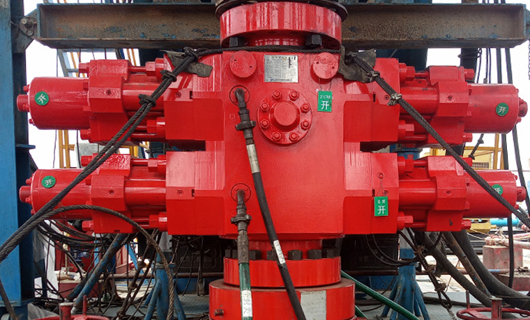 闸板防喷器液动锁紧解决计划