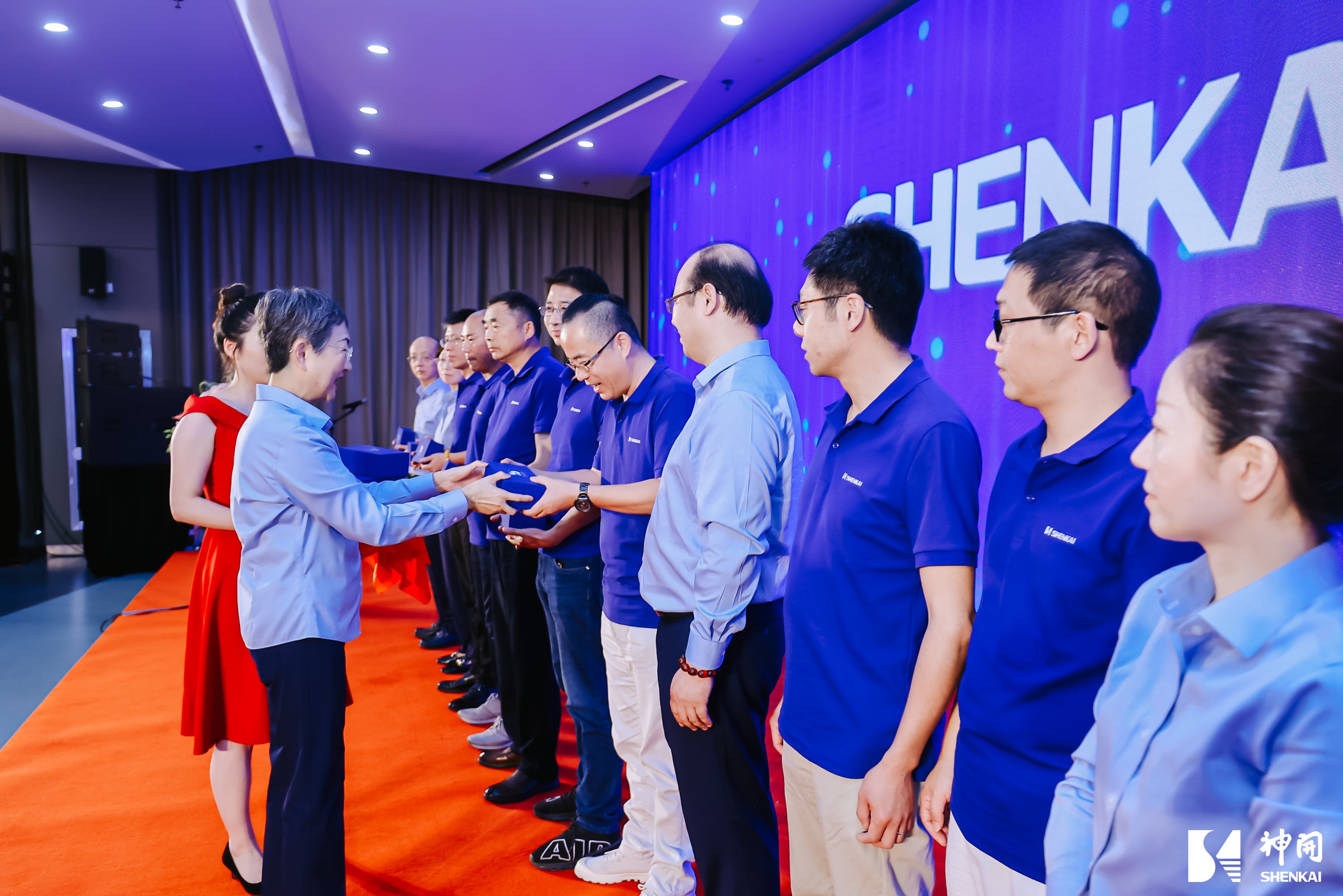 三十而立，，，，，，薪火相承——尊龙凯z6mg官网建设三十周年庆典运动圆满举行(图7)