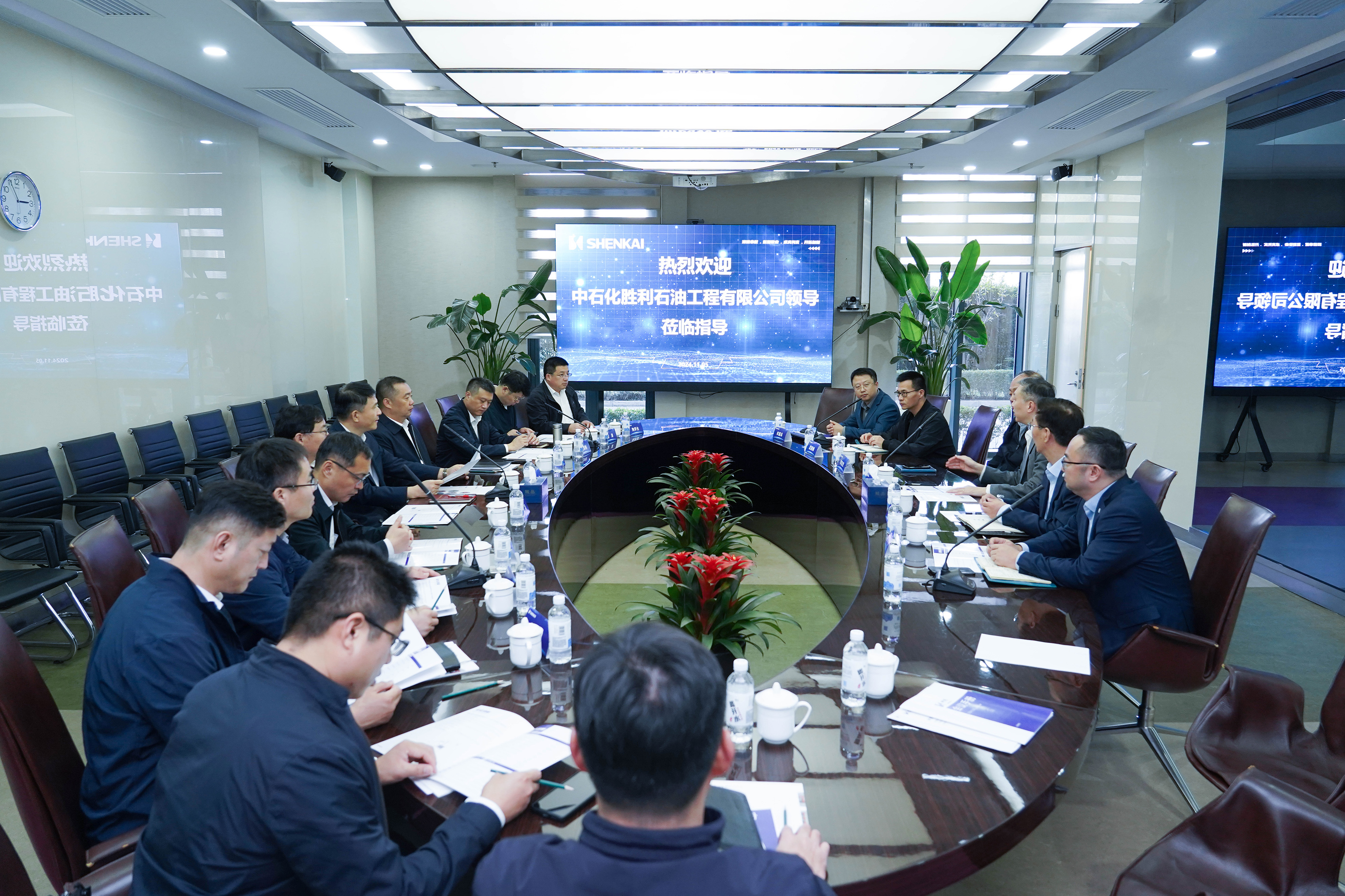 中石化胜利石油工程有限公司向导莅临尊龙凯z6mg官网旅行交流(图1)