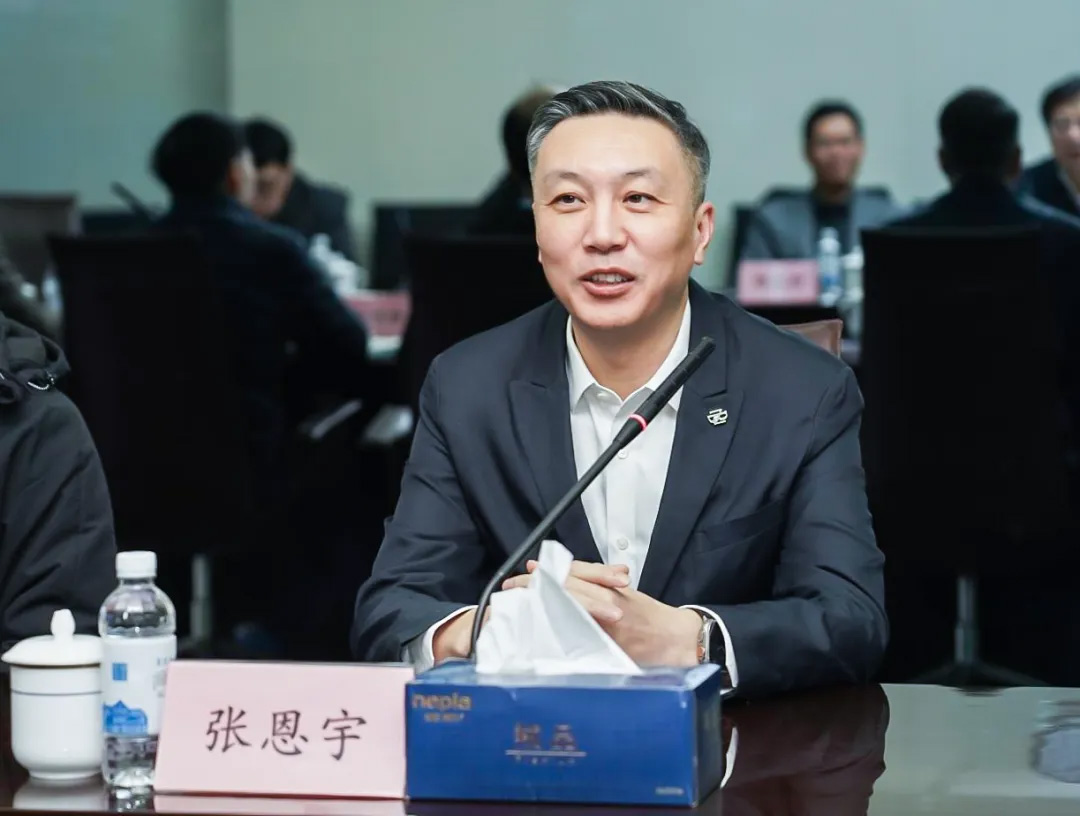 常州大学徐守坤书记、陈海群校长一行莅临尊龙凯z6mg官网旅行考察(图2)