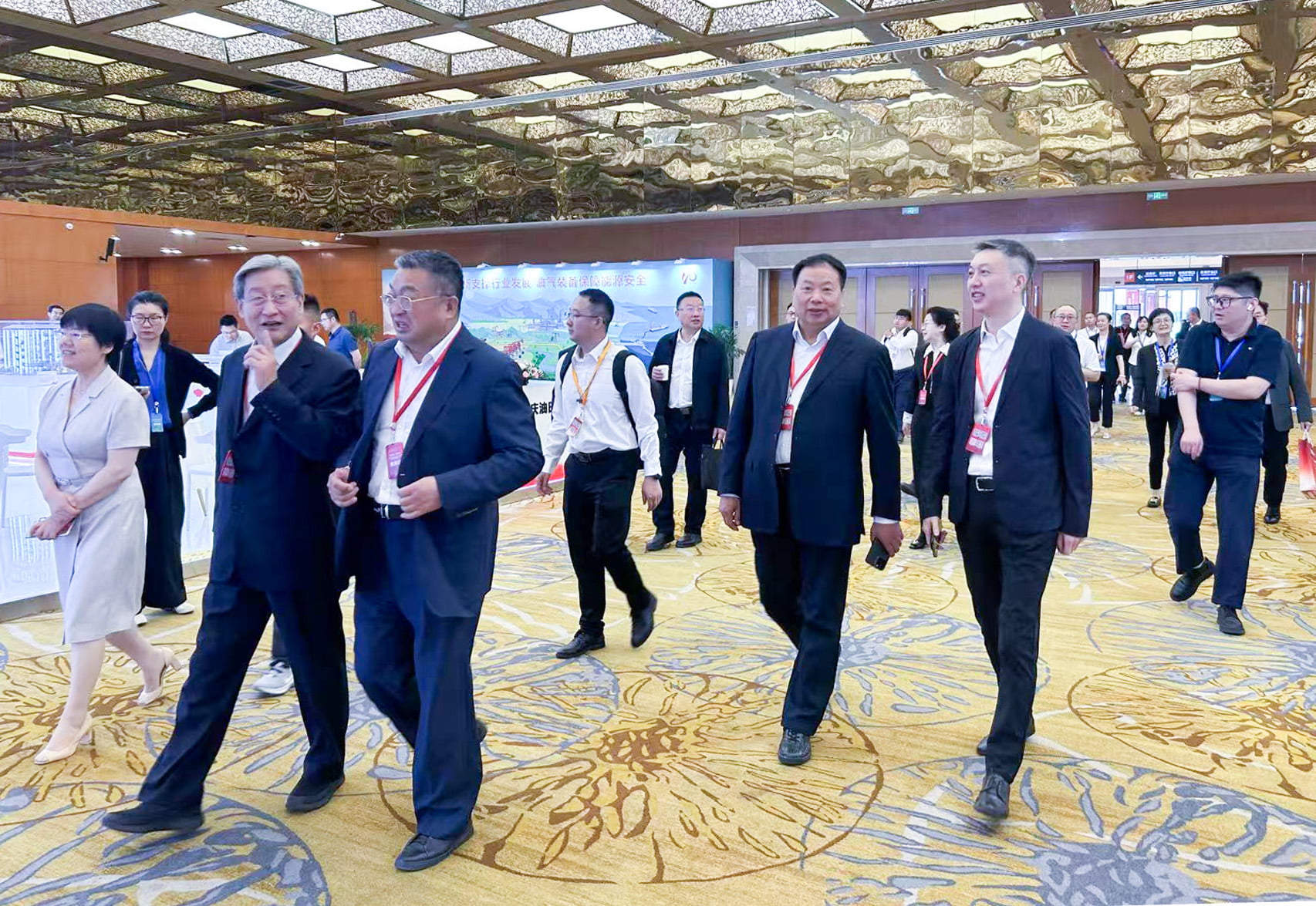 立异引领、科技强机——尊龙凯z6mg官网加入第四届石油石化妆备工业科技大会暨科技立异效果展览会(图5)